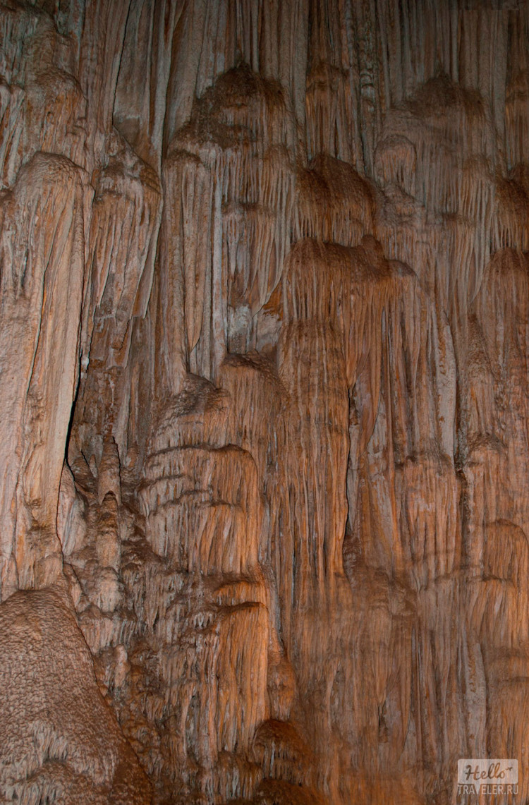 Внутри пещеры, Таиланд