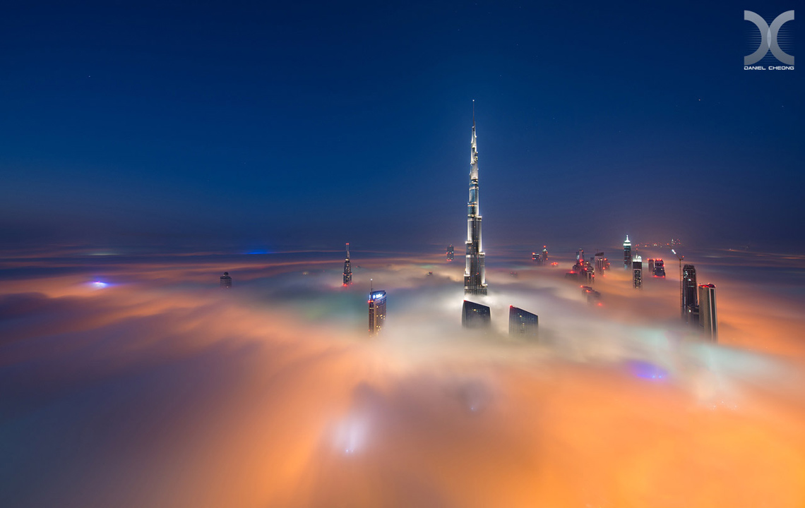 Дубай в облаках