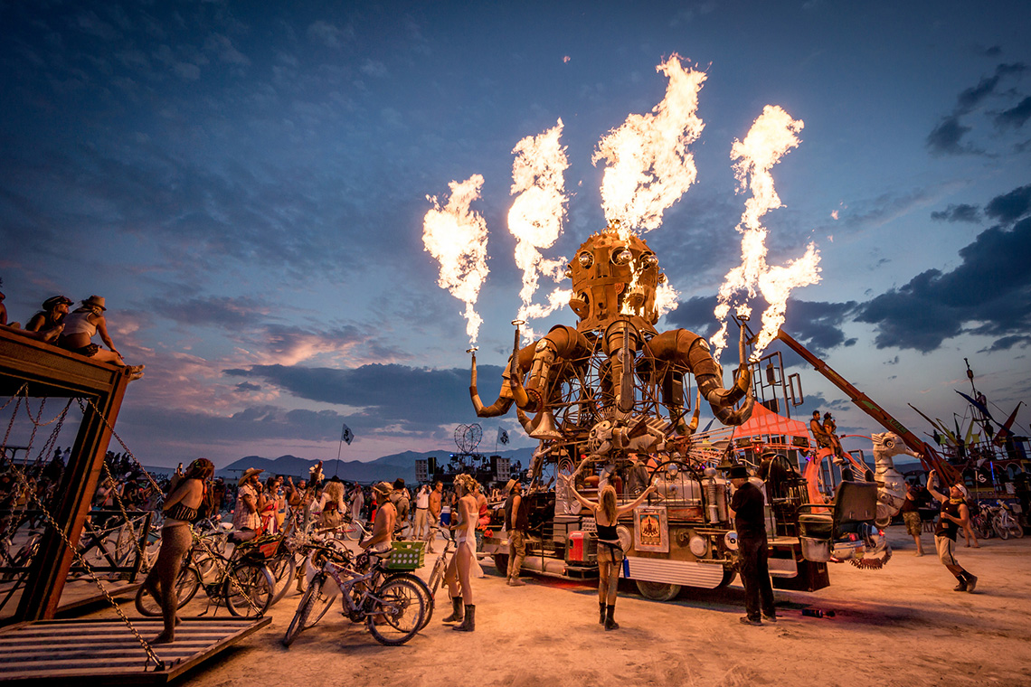 Машина осьминог Burning Man